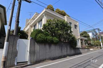 ユーネックスグリーンヒルの外観（南東側から）