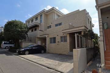 ユーネックスグリーンヒルの外観（北西側から）