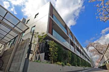 ピアース都立大学