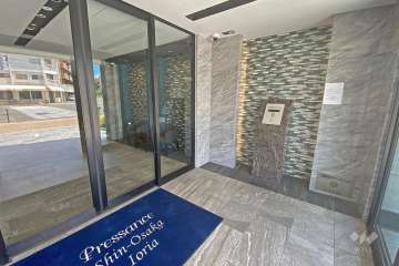 エントランスはオートロック付きです。