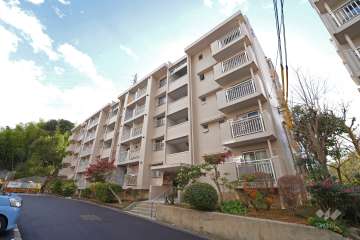 若山台第2住宅2号棟の外観（北西側から）