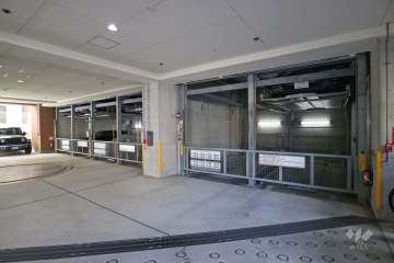 敷地内駐車場（屋内機械式）