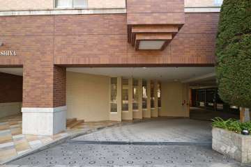 駐車場の出入口