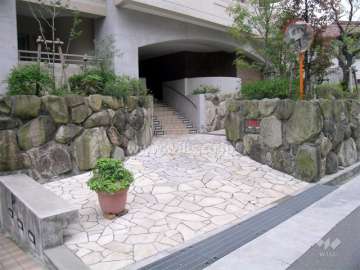 エントランスアプローチ