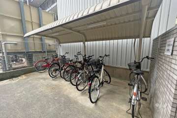 駐輪場(屋根付き)