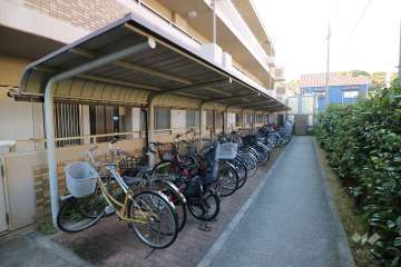 駐輪場（地上）