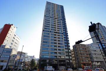 ザ・ヒルトップタワー高輪台の外観（北側から）