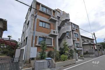ピエスドールの外観（北東側から）