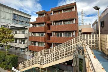 メゾンドフィラントの外観（南西側から）