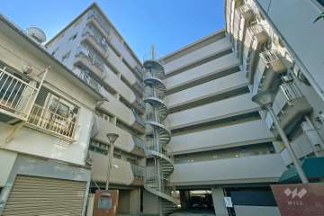 チサンマンション三軒茶屋第1の外観（北側から）