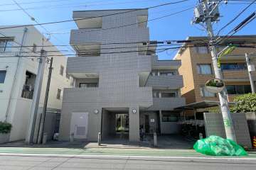 パーク・ノヴァ三軒茶屋南の外観（北側から）　