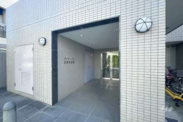 エントランスアプローチ　