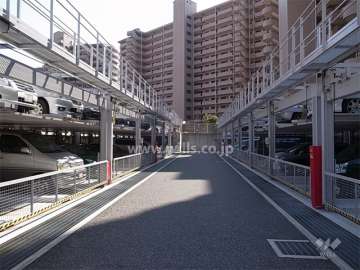 敷地内駐車場（機械式）