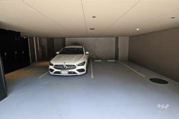敷地内駐車場（屋内平面式）