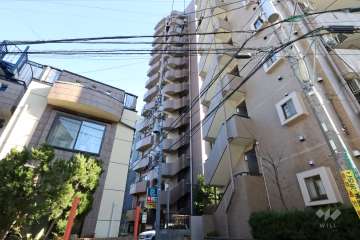 日神パレステージ三軒茶屋2の外観(南西側から)