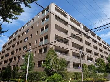 ステイツグラン甲子園口松並町の外観（南西側から）