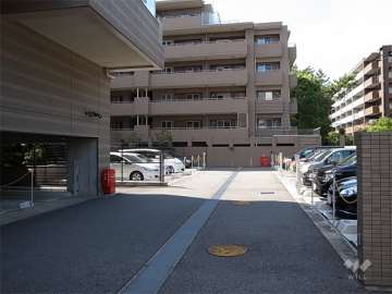 敷地内駐車場（屋外機械式　屋内機械式）