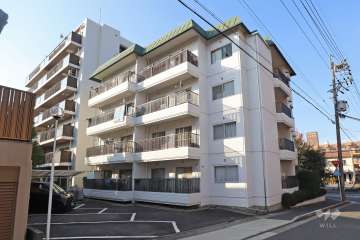 三旺マンション上社南東の外観（側から）