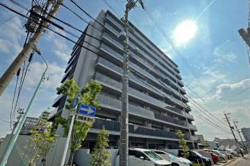 ル・サンク吹上駅前の外観(南西側から)