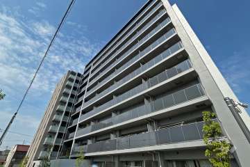 ル・サンク吹上駅前の外観(北東側から)