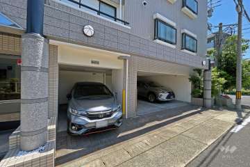 敷地内駐車場（屋内平面式）