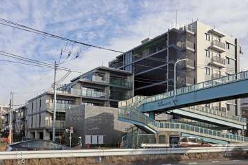 レジデンスコート世田谷桜丘の外観（北西側から）