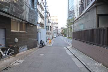 敷地南西側の前面道路