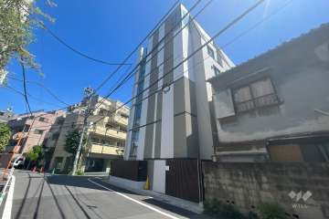 ピアース代々木上原の外観（北西側から）