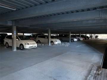 敷地内駐車場（平面自走式）