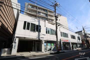 中根住宅(中根２丁目)の外観（北西側から）　　