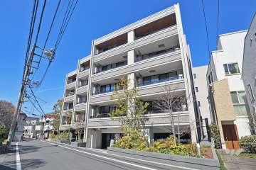 クレヴィア三軒茶屋の外観(南東側から)