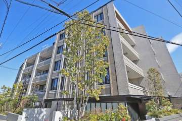 クレヴィア三軒茶屋の外観(南西側から)