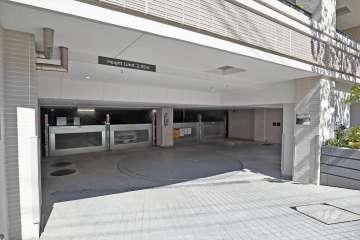 敷地内駐車場（屋内機械式）