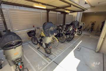 バイク置場