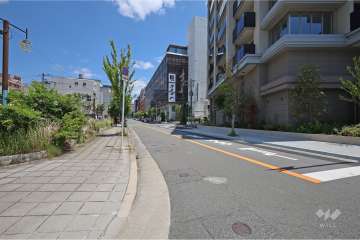 敷地北側の前面道路