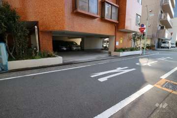 駐車場の出入口
