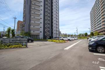 敷地内駐車場(屋外平面式)