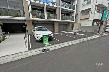 敷地内駐車場（屋外平面式）