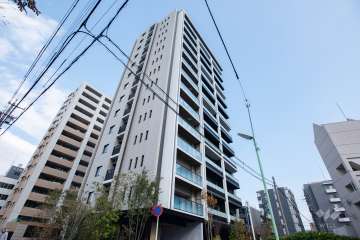 プラウド金山エアリーコートの外観（南西側から）
