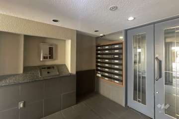 エントランス内オートロックと共用ポスト