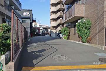 駐車場の出入り口