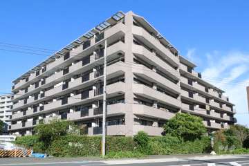 溝の口東パークホームズの外観（南東側から）