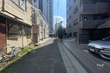 敷地東側の前面道路　