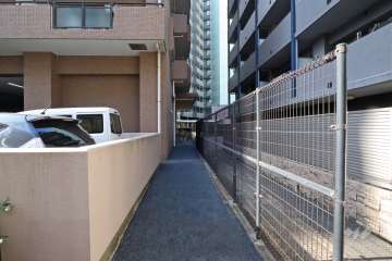 駐輪場の出入り口