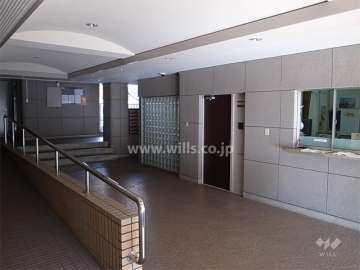 エントランスホール