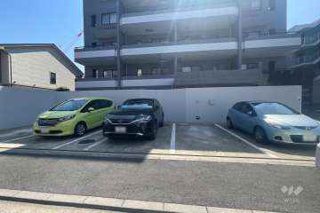 敷地内駐車場（屋外平面式）