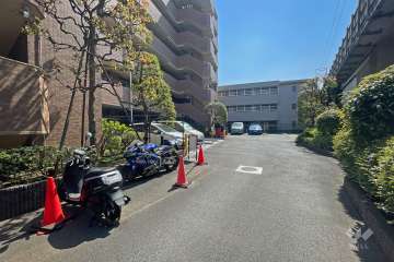 敷地内駐車場の出入り口