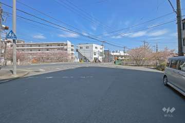 敷地内駐車場（屋外平面式）