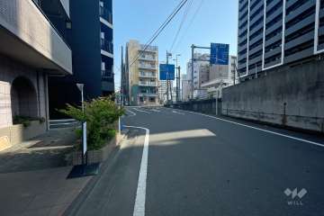 敷地東側の前面道路　