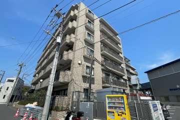 元住吉南パークホームズ弐番館の外観（南西側から）